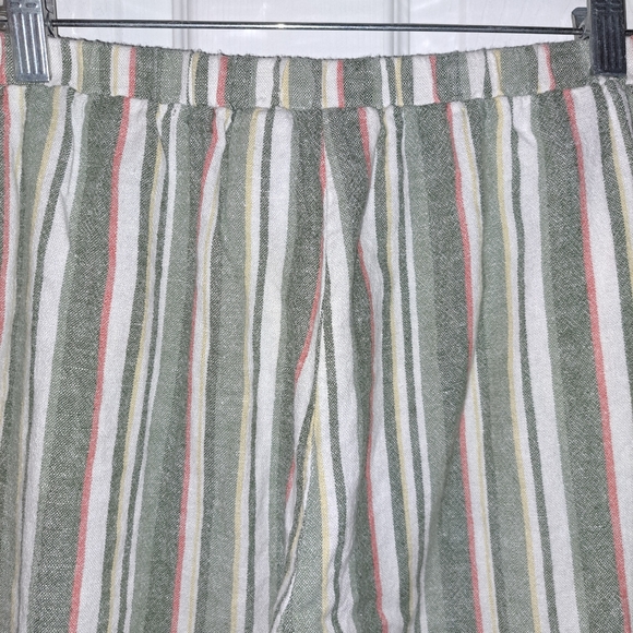 Ruby Rd. striped capri pants, size S. - Picture 4 of 11